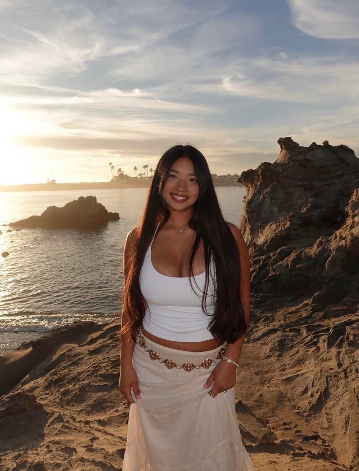 Stunning abg - Image 2