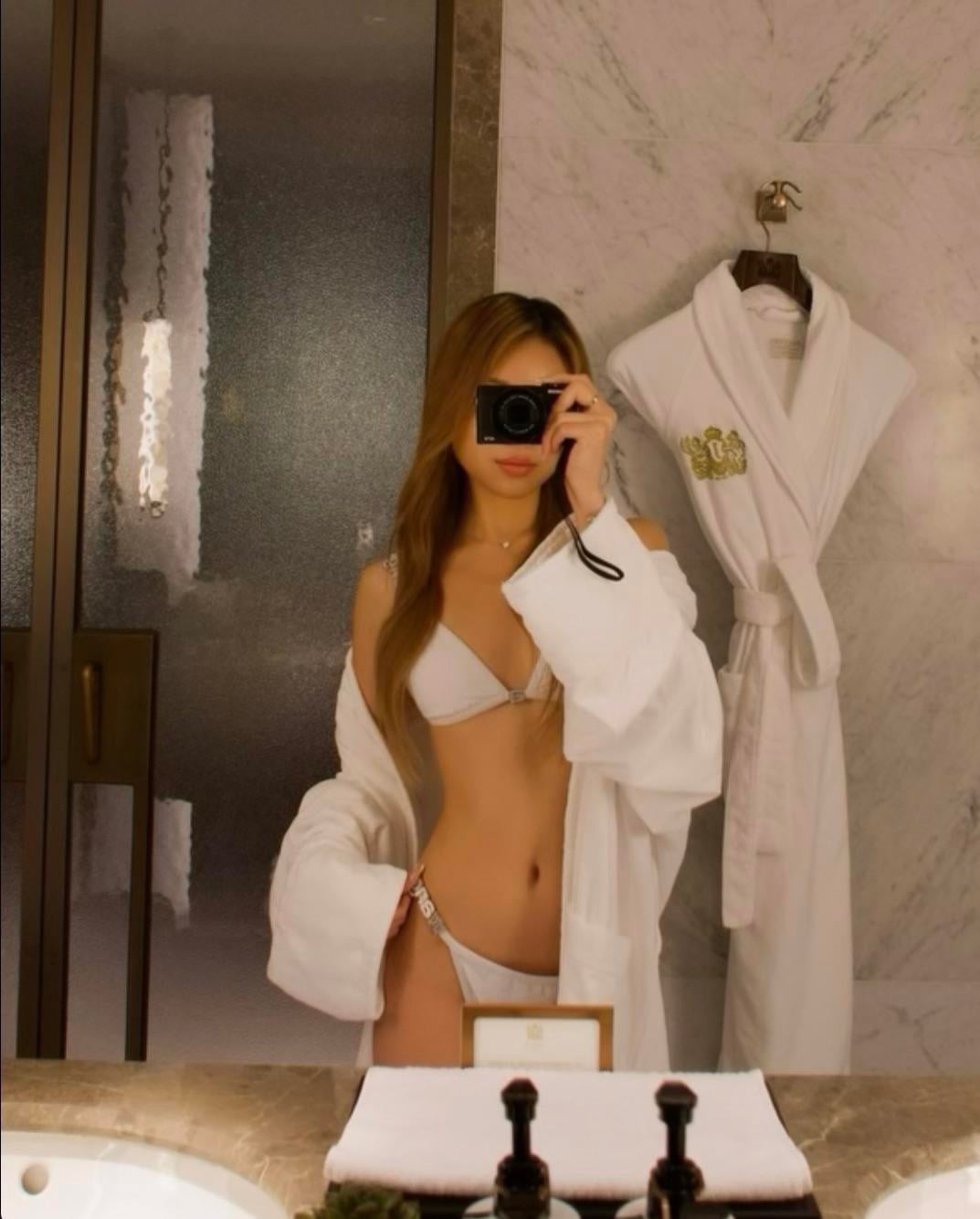 tight as a whistle - Image 1