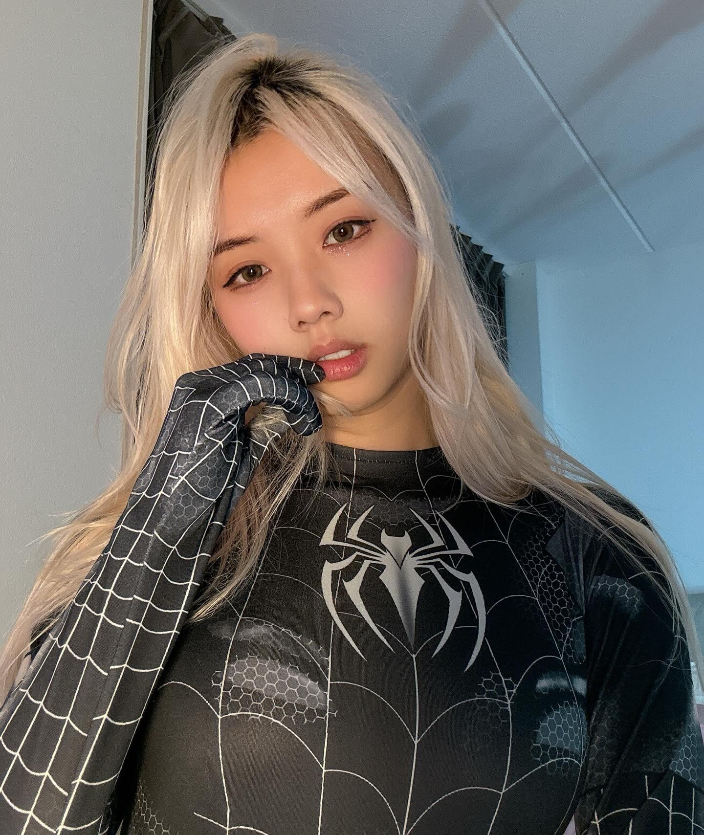 vyvan le - Image 2