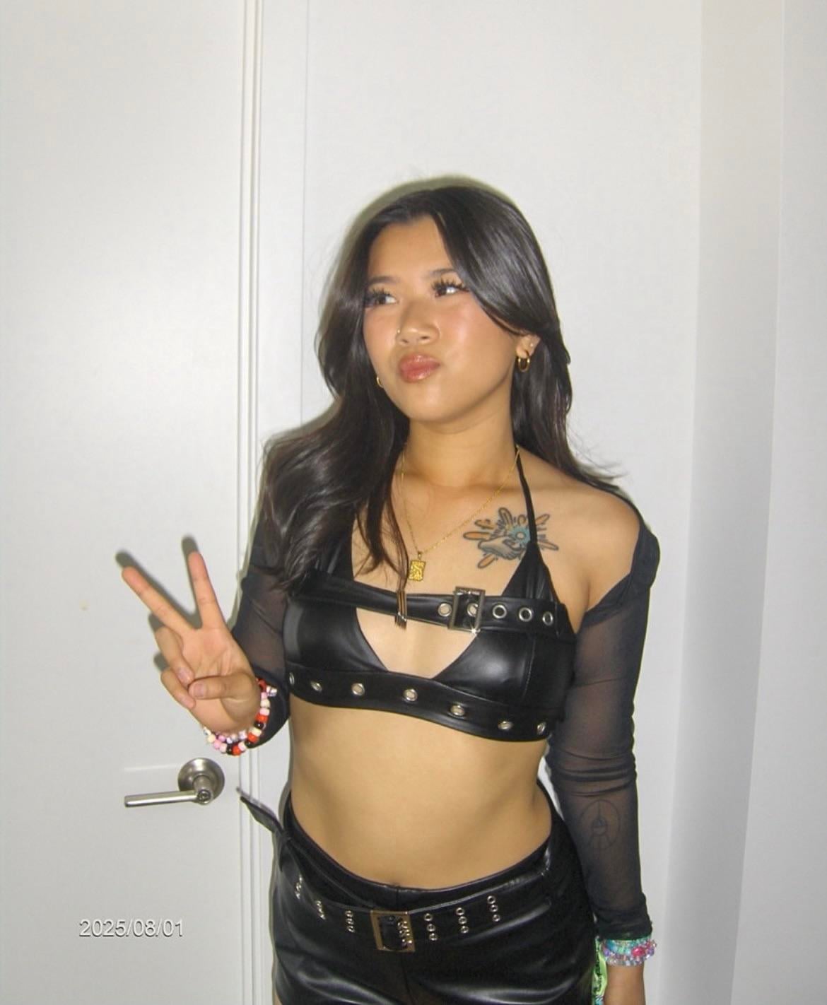 like her? - Image 2