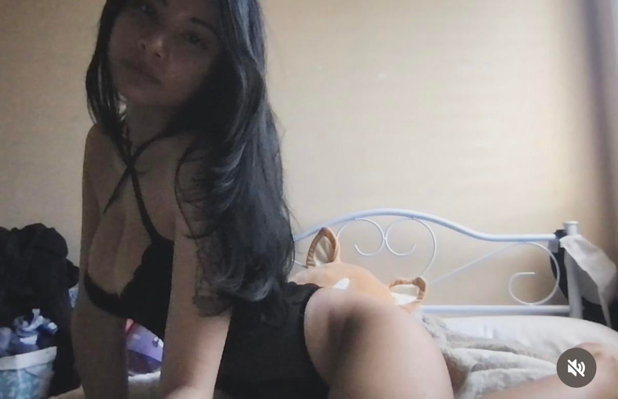 huge tits - Image 2