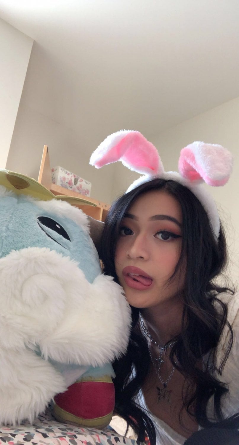 ABG Friend with a fat pussy - Image 2