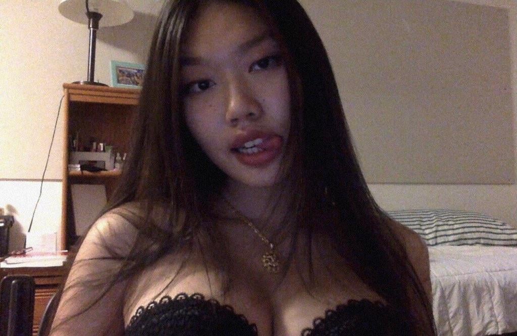 twitter girl - Image 1